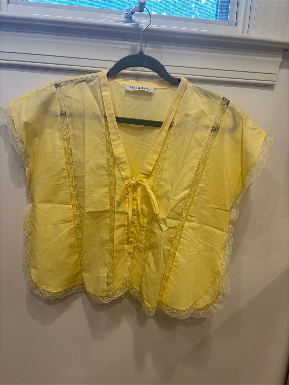 Amour & Aster Yellow Lace-Trim Tie-Front Blouse